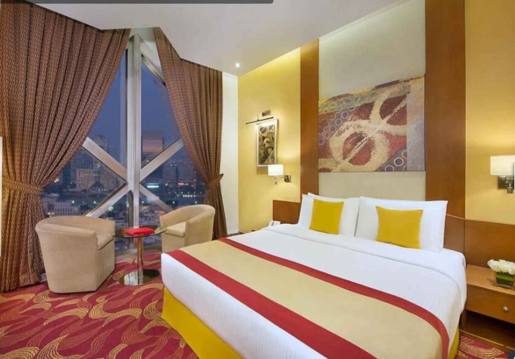 City Seasons Towers Hotel Bur Dubai Exterior photo