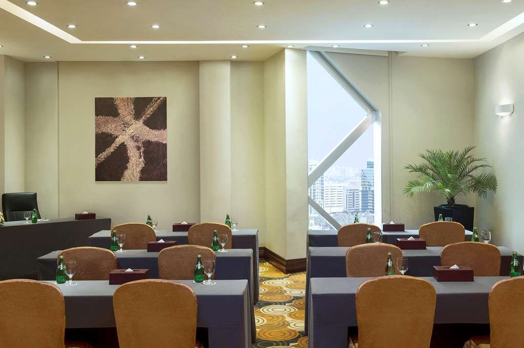 City Seasons Towers Hotel Bur Dubai Facilities photo